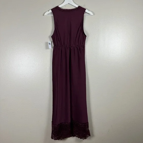 Old Navy Women's XS Slip Dress Burgundy Lace Trim V-Neck Midi NEW - Picture 2 of 8